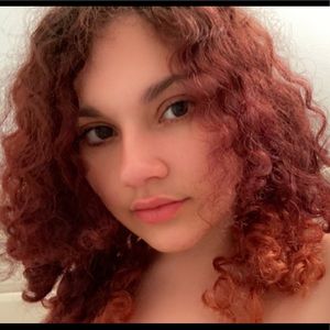 Meet your Posher, Daniela